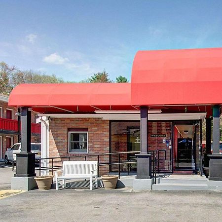 Econo Lodge Sharon Εξωτερικό φωτογραφία